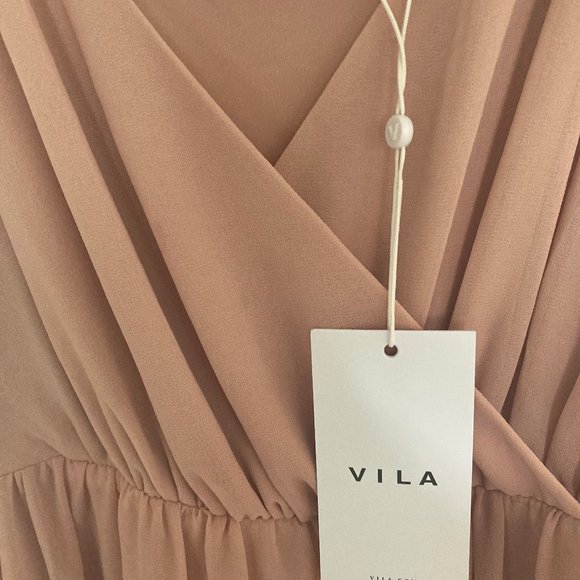 Lightweight Rose Maxi Dress - Picture 6 of 6